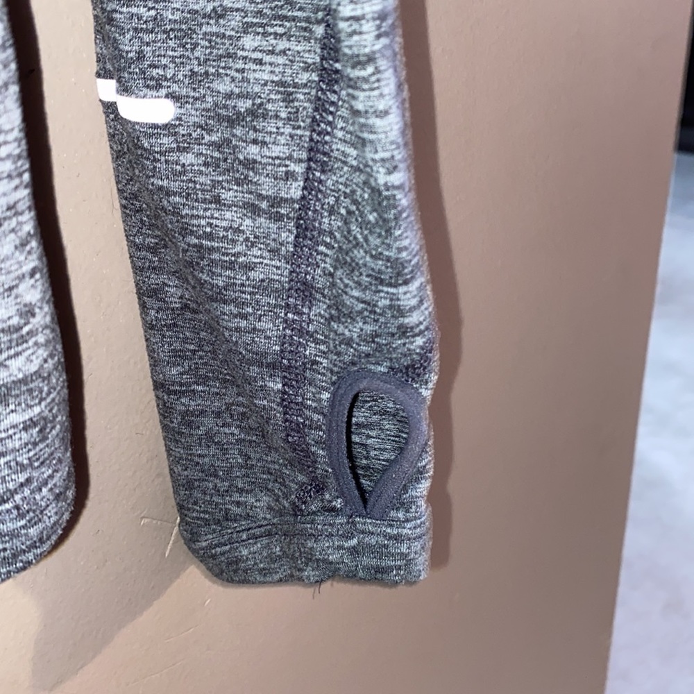 Nike DRI-FIT womens shirt - Picture 5 of 5